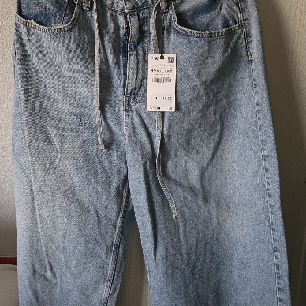 Zara Women's Denim Relaxed Jeans